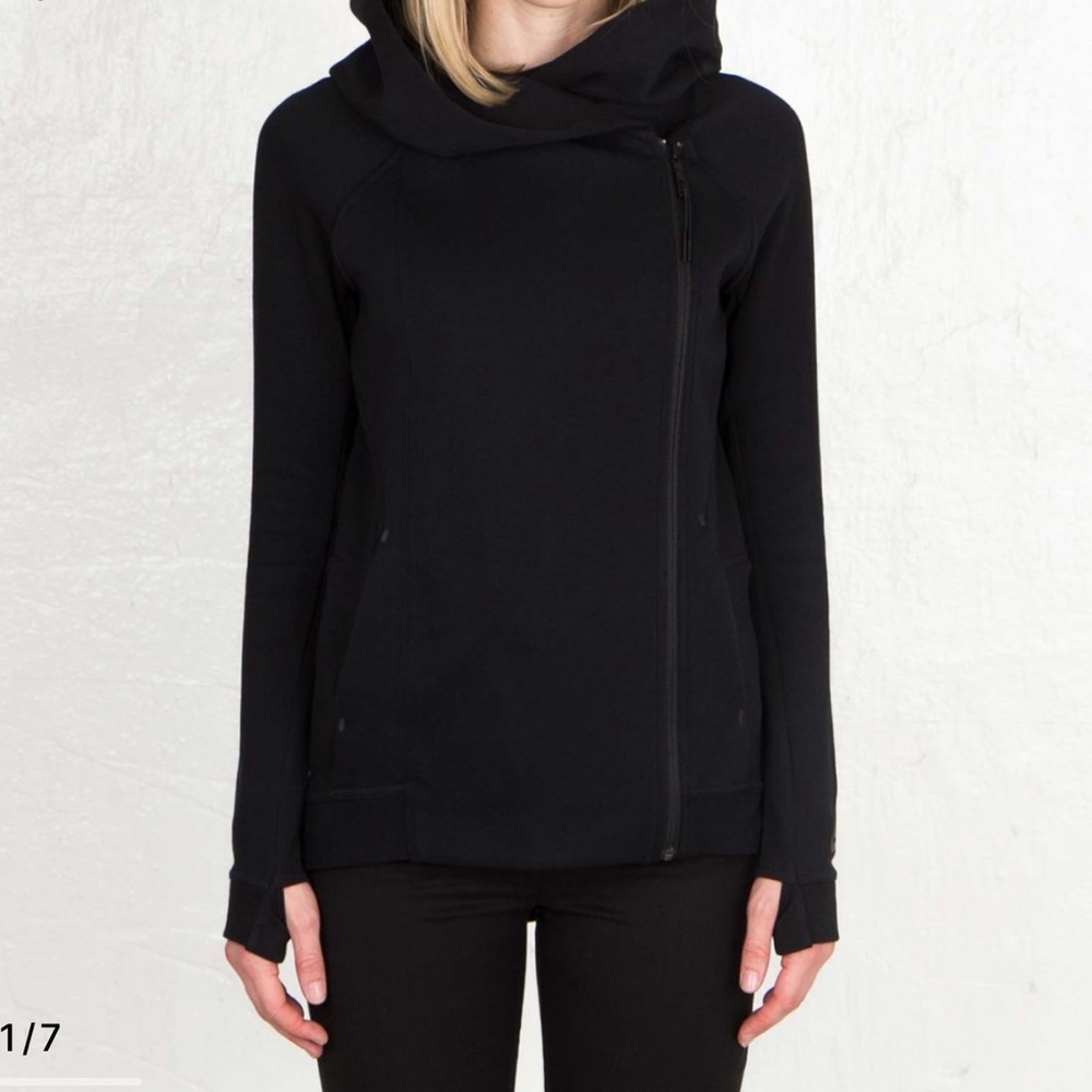 Nike Teach fleece cape